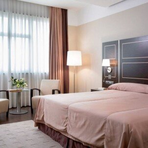 NH Gran H. Casino Extremadura***** NH Gran H. Casino Extremadura*****