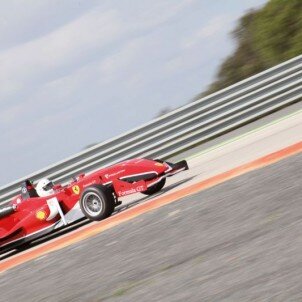 Conducción Formula 3 Réplica Ferrari Conducción Formula 3 Réplica Ferrari
