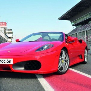 Pilotaje GT en Circuit de Barcelona-Catalunya Pilotaje GT en Circuit de Barcelona-Catalunya